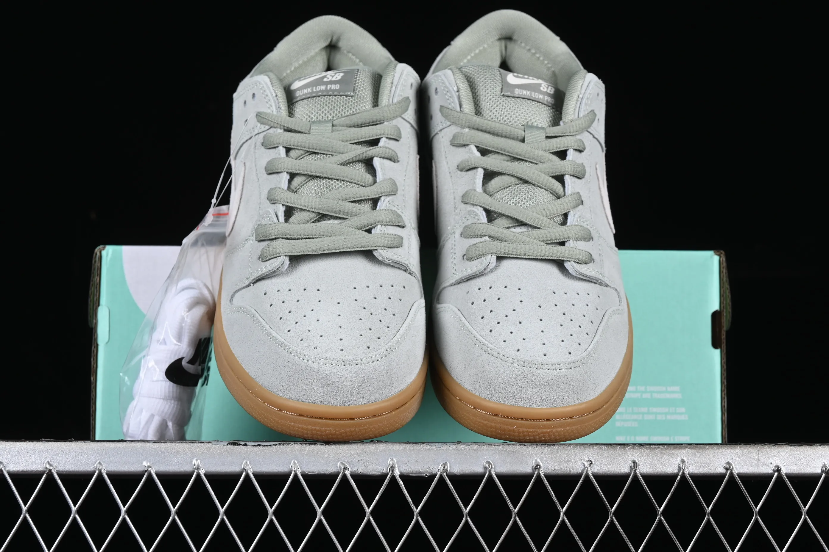 All categories Nk SB Dunk series Nk SB Dunk Low low-top sneakers Nk Dunk Low SB low-top casual sports skateboard shoes BQ6817-300